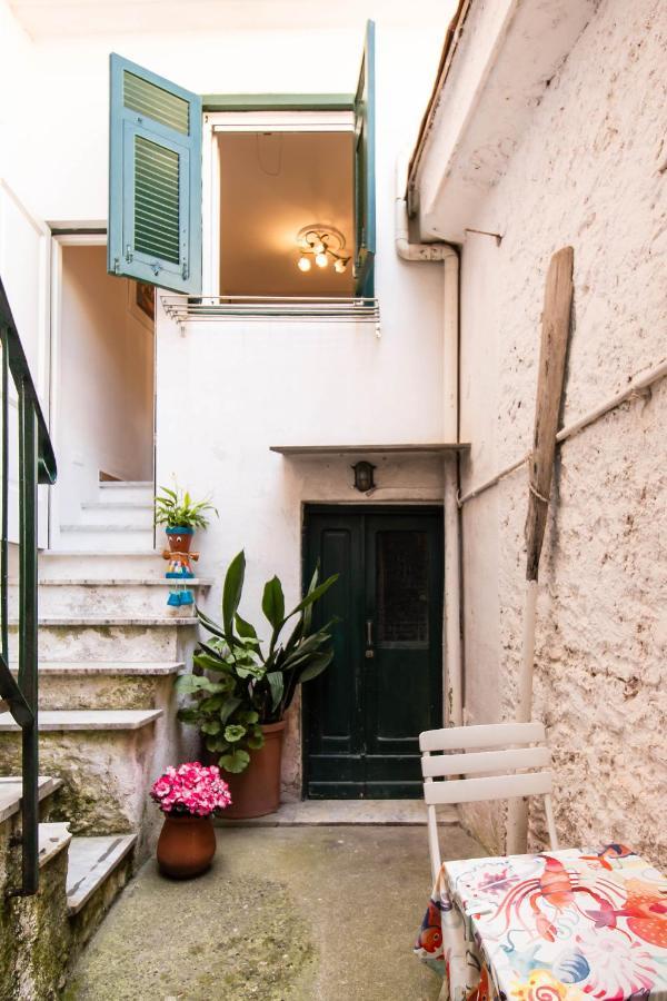 ホテルSolemagia In Via Roma ヴェルナッツァ エクステリア 写真